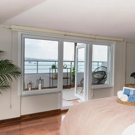 Enjoy 2br Duplex With A Magnificent Bosphorus View *