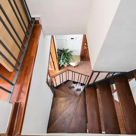 Enjoy 2br Duplex With A Magnificent Bosphorus View