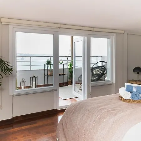 아파트 Enjoy 2br Duplex With A Magnificent Bosphorus View 이스탄불