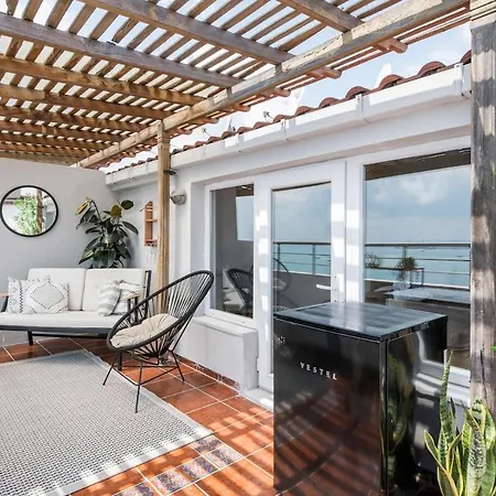 Enjoy 2br Duplex With A Magnificent Bosphorus View 아파트